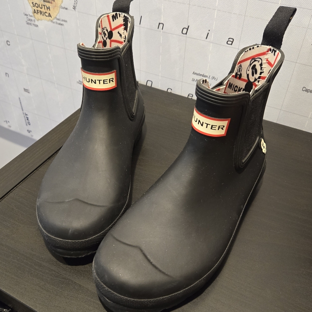 Mickey Hunter Chelsea boot